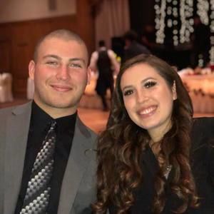 Meet your Posher, Larissa